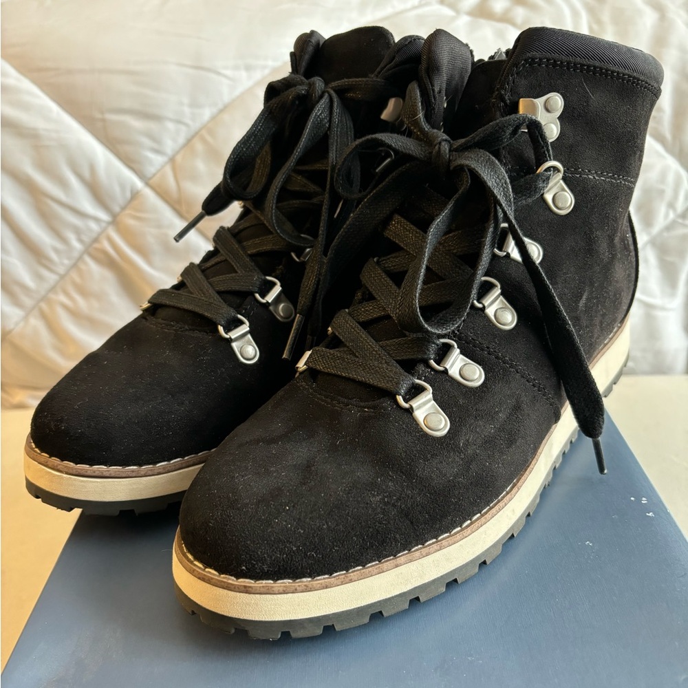 Universal Thread Hiker Boots